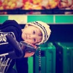 little kid shopping cart