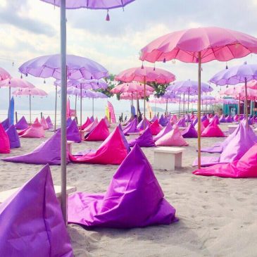 Pink Bali Lounge