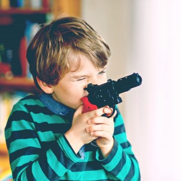 kid play with gun